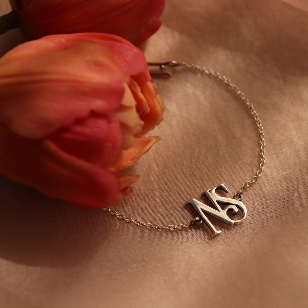 Monogram Bracelet - English