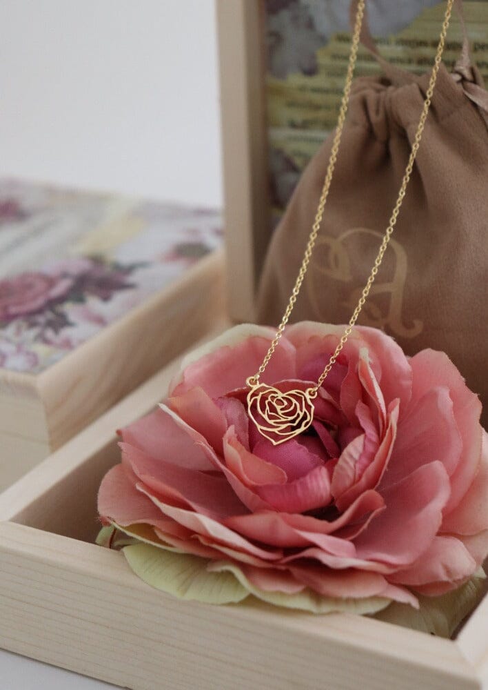 Rose flower store necklace